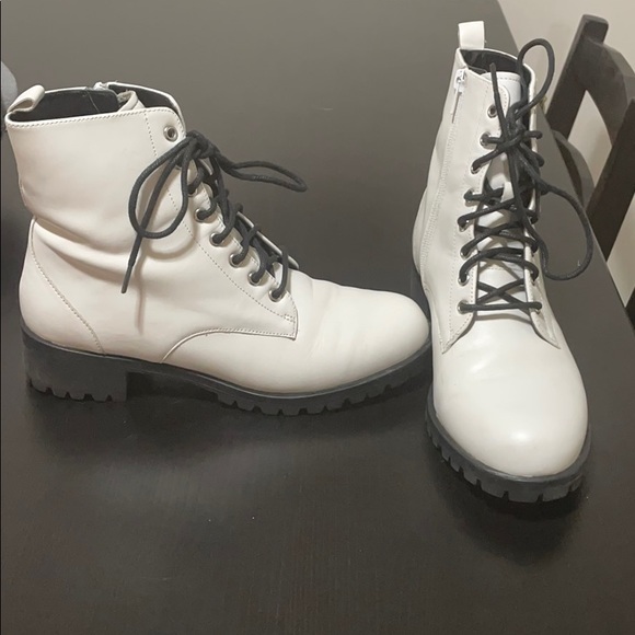 bp Shoes - BP white combat boots